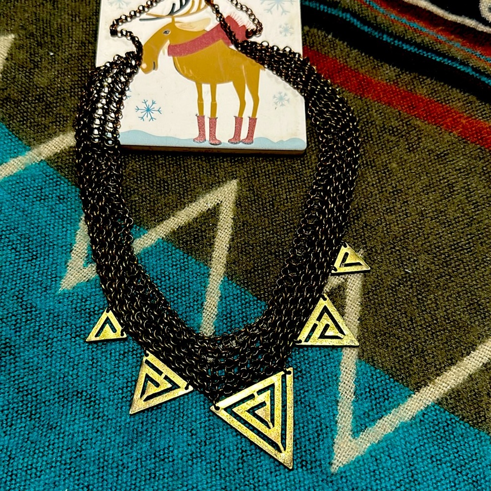 Brass tone chainmail geometric pendants brutalist chain choker necklace 18” +
